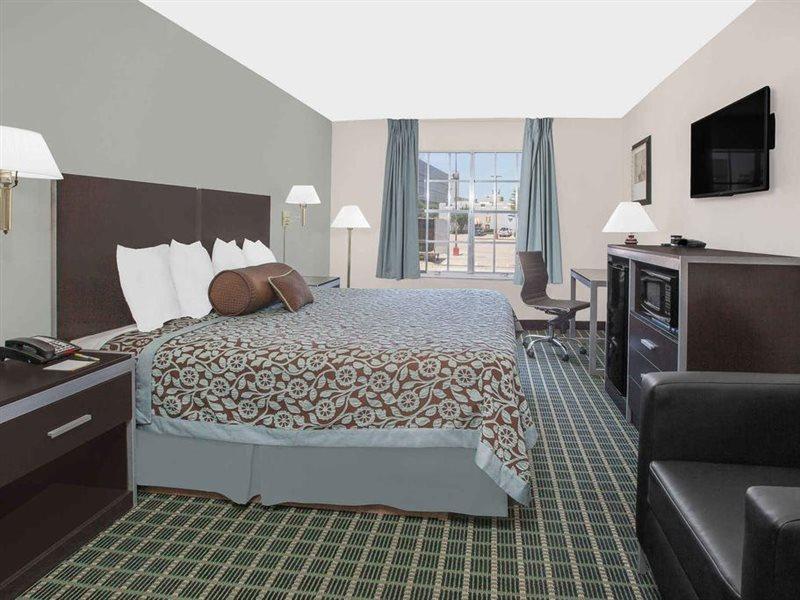 Days Inn By Wyndham Market Center Dallas Love Field Esterno foto